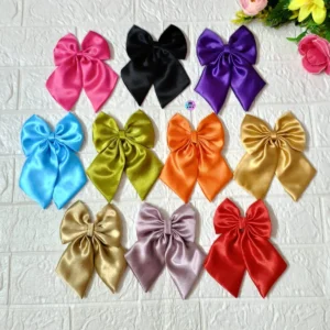 Pigtail Bow Medium